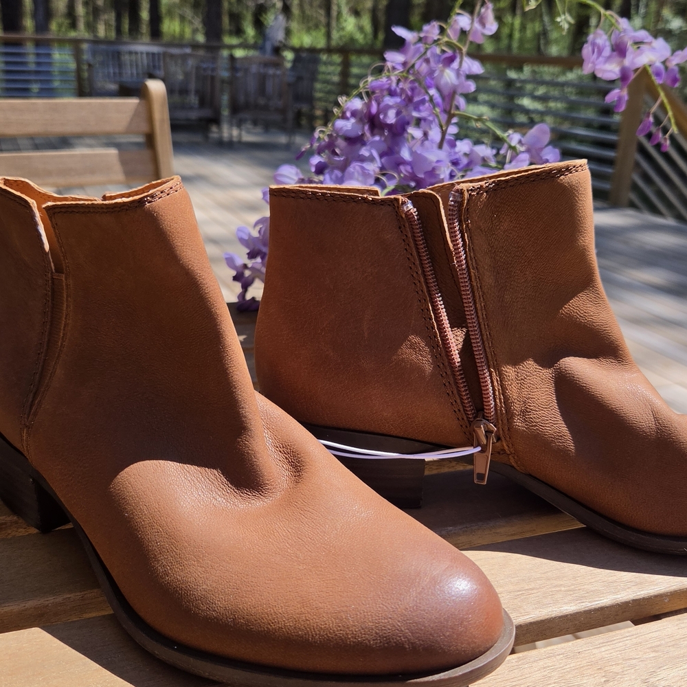 Lucky Brand Women's Cognac Tan Zip Ankle Booties